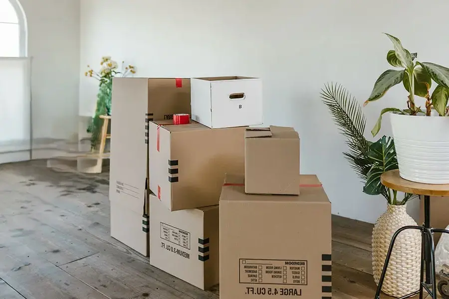 How much does a move with a storage service cost?